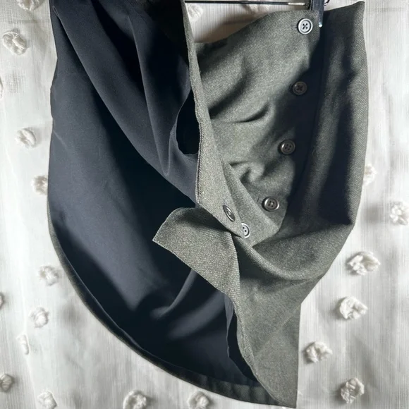 NWT Banana Republic Women’s Charcoal Gray Wool Buttoned Mini Skirt Size 14 - Picture 7 of 7